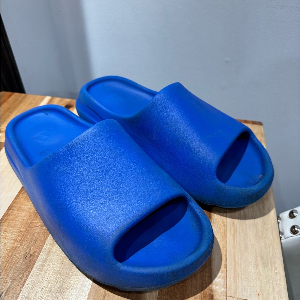 Adidas slides